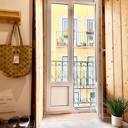 Alcaide - 1 Bedroom In Santa Catarina - With Balcony And Fast Wifi * Lisboa